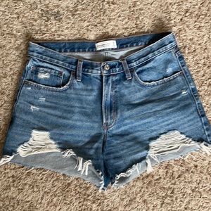 Abercrombie & Fitch Mid Rise Boyfriend Short 29/8